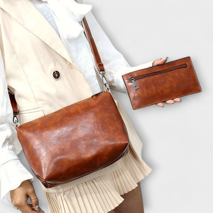 Aurelia 4-Piece Vintage Bag Set Collection With Tote Shoulder Bag Clutch Wallet
