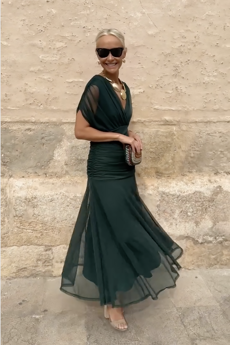 Aurelia Elegant V-Neck Fantasy Party Maxi Dress For Evening Occasions Glamour