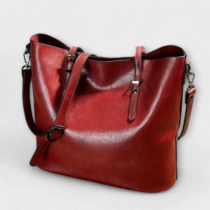 Loria Exclusive Shoulder Bag With Timeless Style And Spacious Design