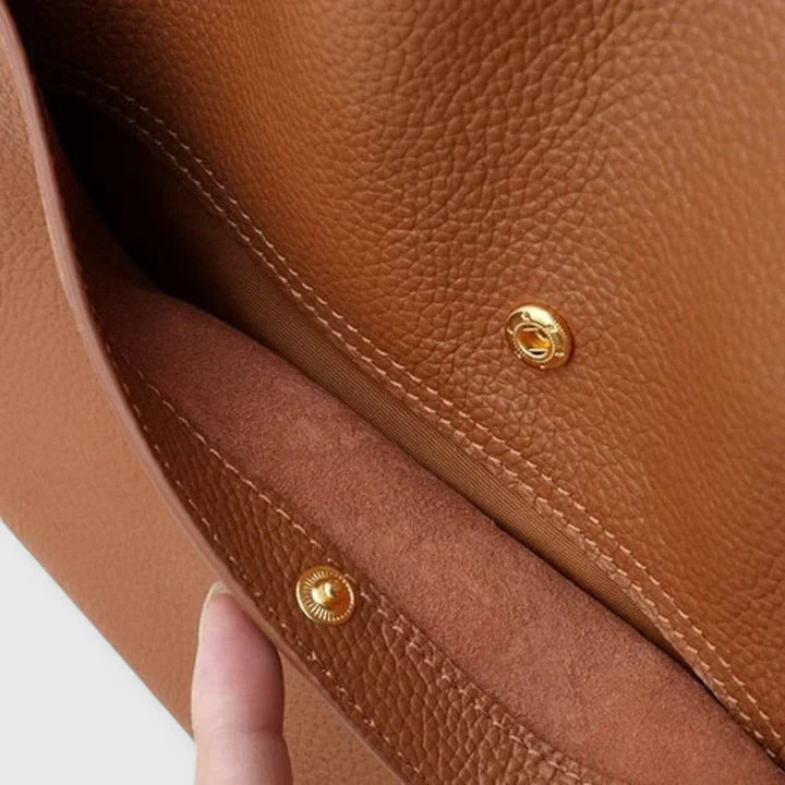 Elara Structured Handbag With Modern Design And Spacious Interiors