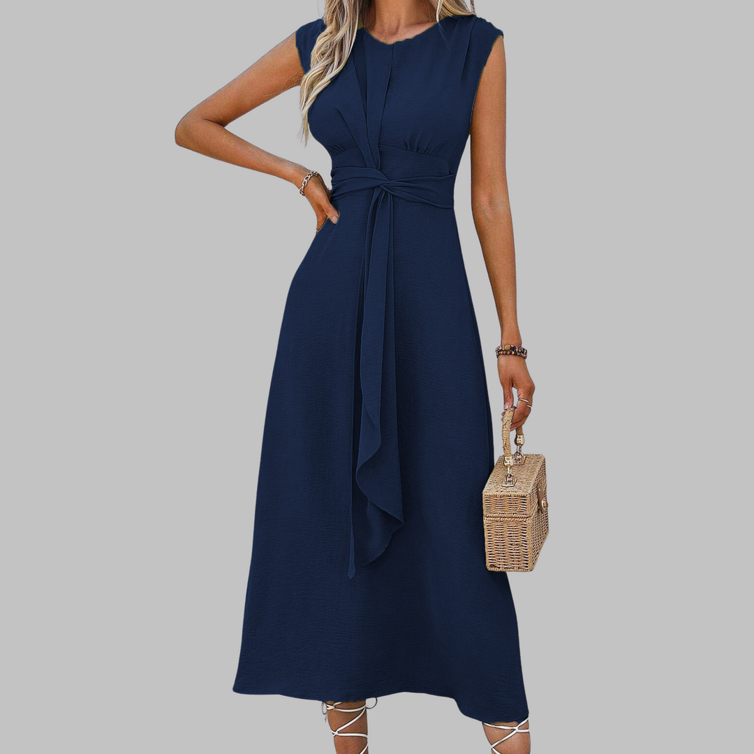 Averin Graceful Sleeveless Round-Neck Maxi Dress For Everyday Elegance