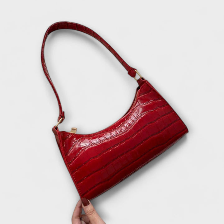 Nova Iconic Shoulder Bag With Bold Style And Timeless Elegance