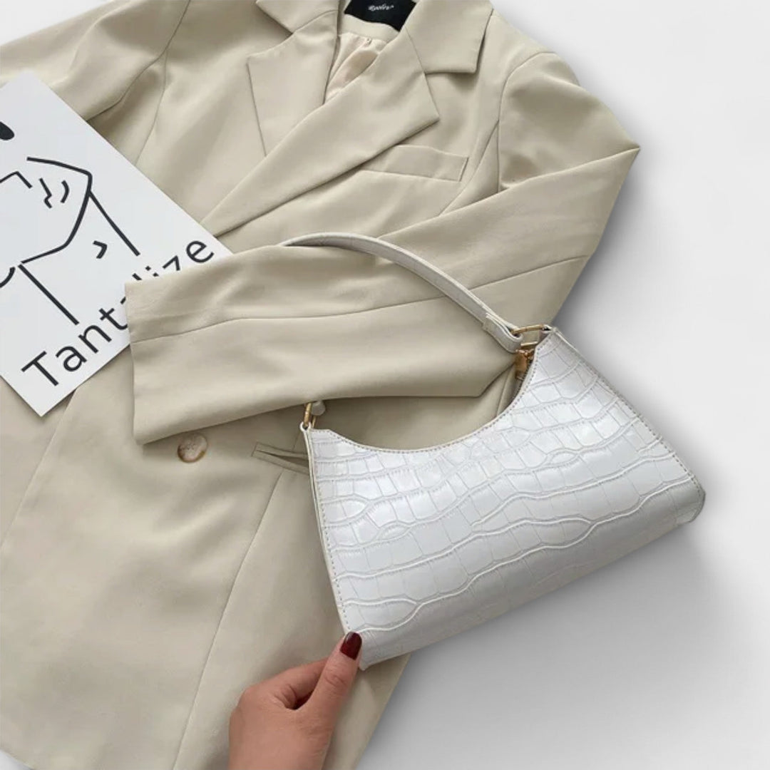 Nova Iconic Shoulder Bag With Bold Style And Timeless Elegance