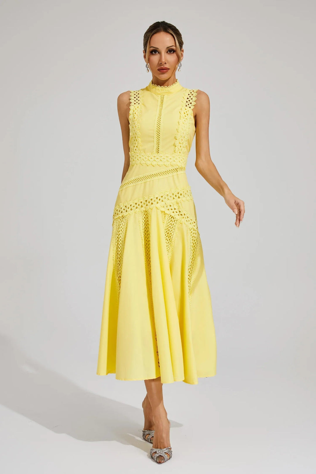 Elara Elegant Sleeveless Lace Dress For Evening Events