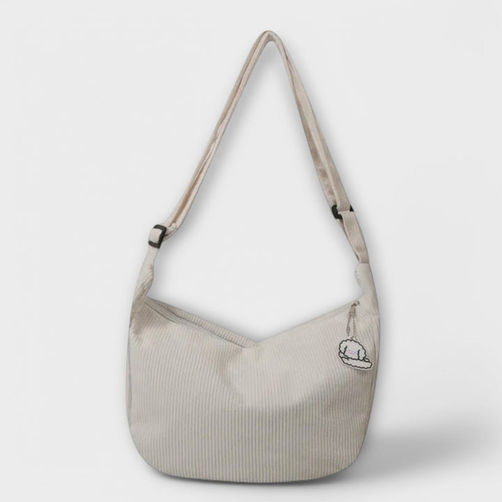 Aurelia Shoulder Bag With Elegant Shape For Everyday Style And Grace