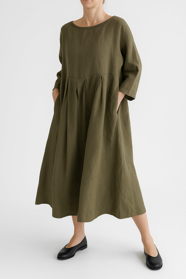 Women's Relaxed Fit Midi Dress With Wide Silhouette And Front Pleat Detailing